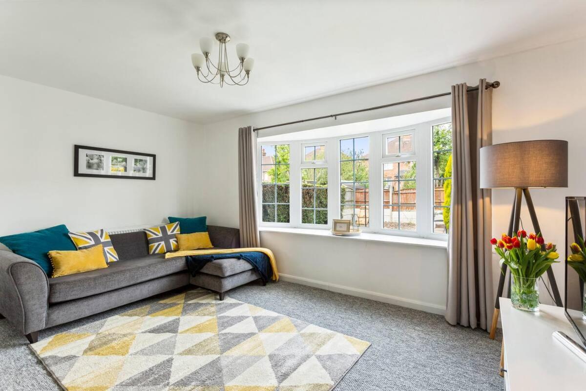 Bright & Spacious With Garden & Parking Nottingham Exterior photo