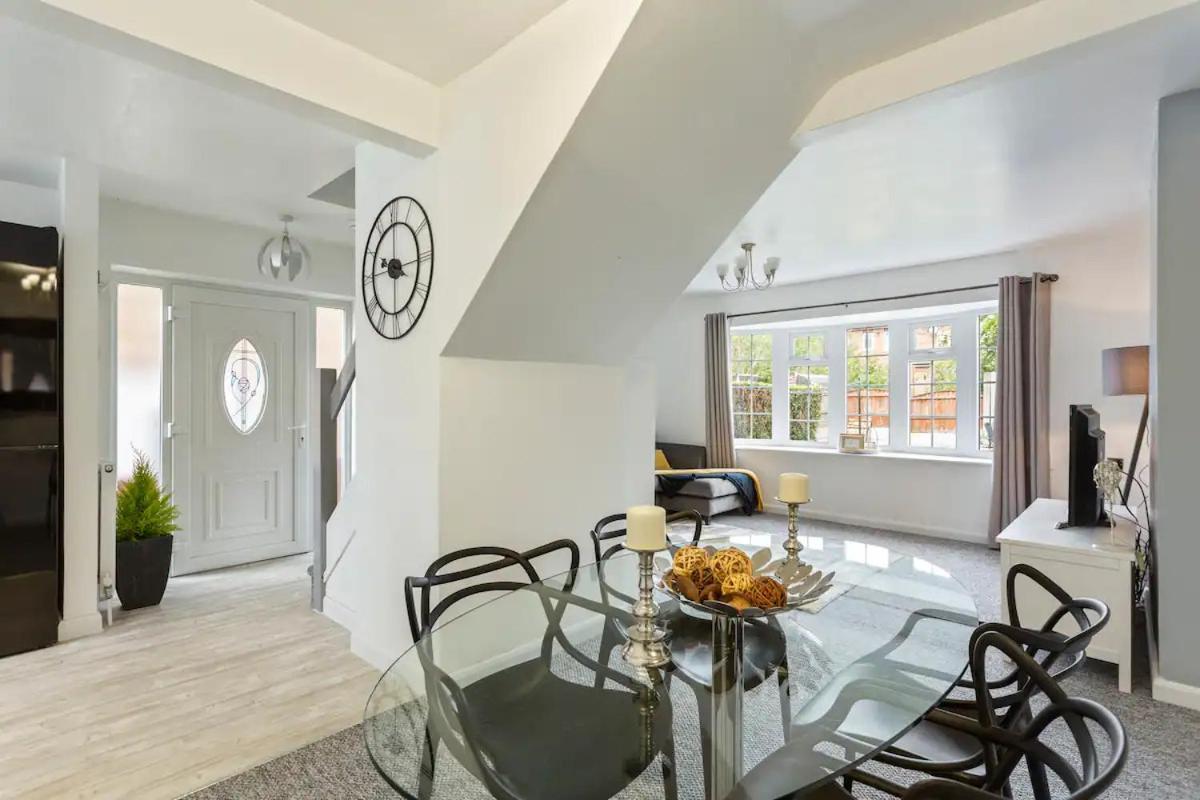 Bright & Spacious With Garden & Parking Nottingham Exterior photo