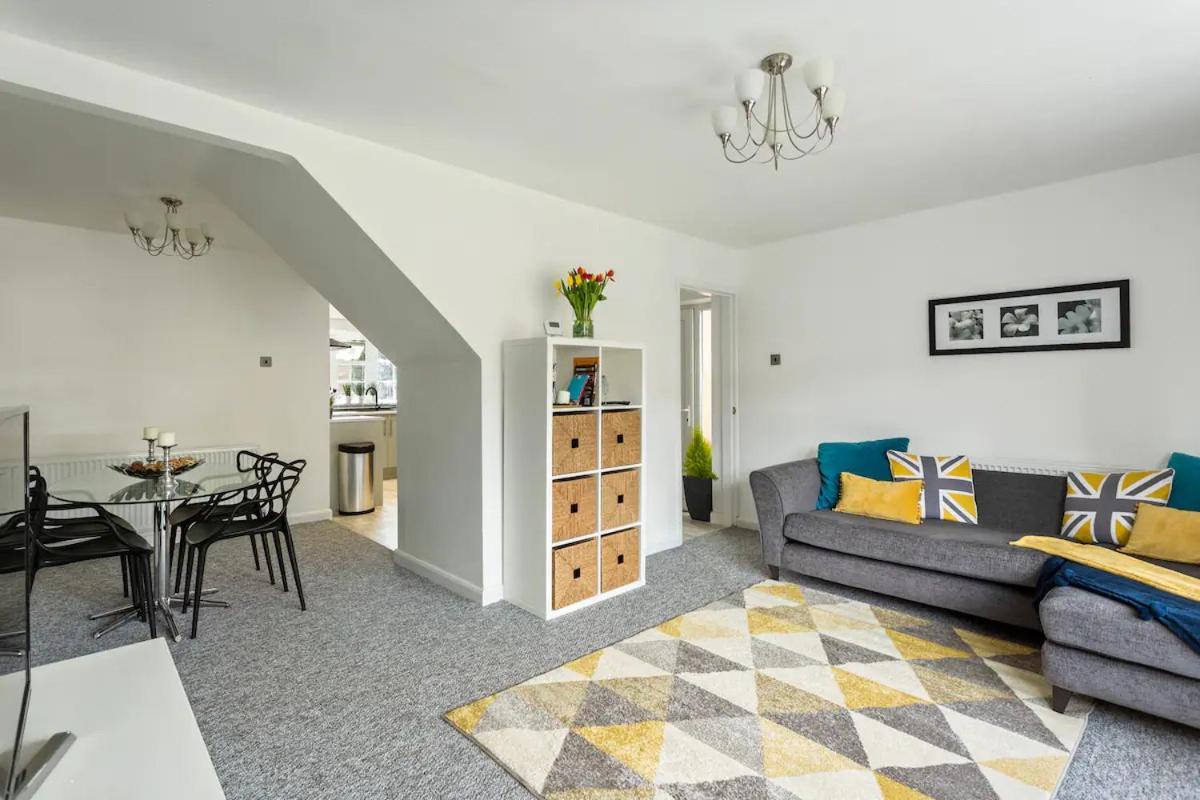 Bright & Spacious With Garden & Parking Nottingham Exterior photo
