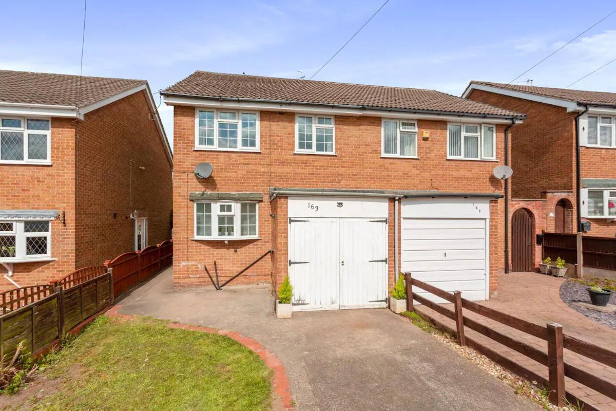 Bright & Spacious With Garden & Parking Nottingham Exterior photo